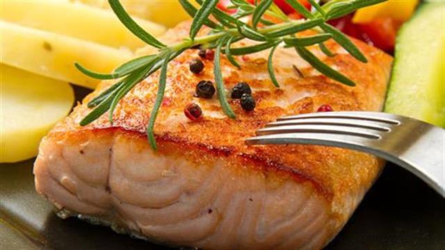 Τα λιπαρά ψάρια στην εγκυμοσύνη μειώνουν τον κίνδυνο άσθματος στο παιδί