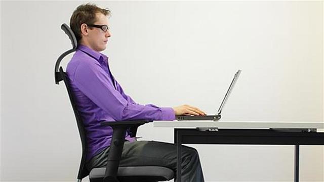 Ιδανική στάση σώματος: Πώς καθόμαστε σωστά