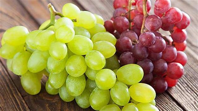 Ανακαλύφθηκαν νέα οφέλη της ρεσβερατρόλης