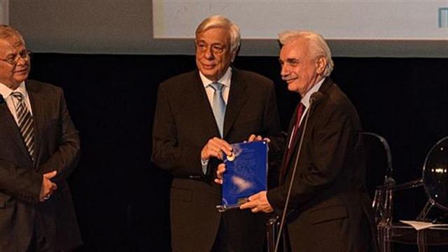 Βράβευση του Ελληνικού Ερυθρού Σταυρού σε εκδήλωση του ‘’Χαμόγελου του Παιδιού’’