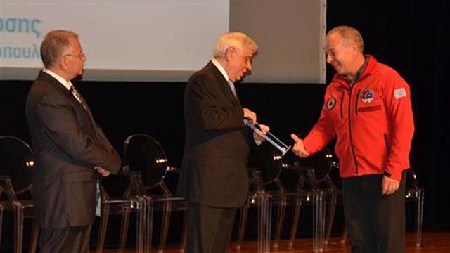 Η Ελληνική Ομάδα Διάσωσης βραβεύθηκε από το Χαμόγελο του Παιδιού