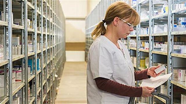 Τι αλλάζει στη φαρμακευτική νομοθεσία με τροπολογία Ξανθού στον πτωχευτικό κώδικα