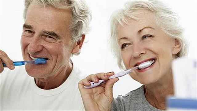 Μπορούν τα δόντια να αποκαταστήσουν μόνα τους τις φθορές τους;