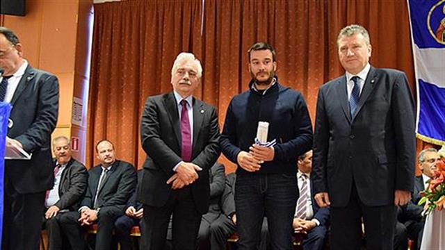 Ο Πρόεδρος του Ε.Ε.Σ. στην απονομή βραβείων της Πανελλήνιας Ένωσης Πλοιάρχων Εμπορικού Ναυτικού