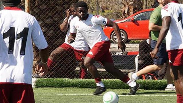 1ο Κύπελλο Ποδοσφαίρου στη Λέσβο από τον Ερυθρό Σταυρό