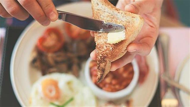 Εύκολα tips για να περιορίσουμε τις θερμίδες