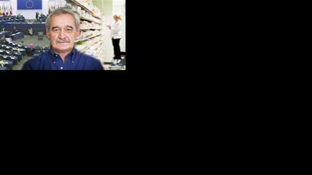 Εξηγήσεις από τα υπουργεία Υγείας και Ανάπτυξης για το εάν υπήρξε εκβιασμός για τα φαρμακεία