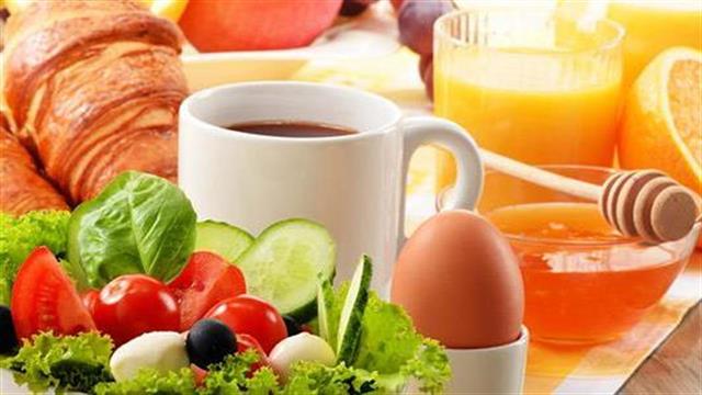 5 εύκολες αλλαγές που πρέπει να κάνετε στη διατροφή σας