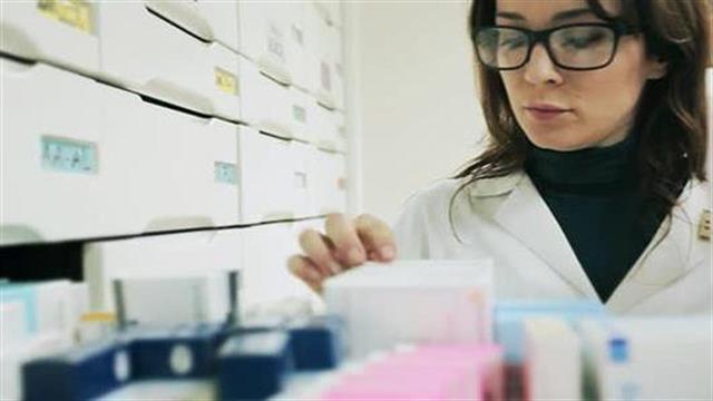 Ασάφειες στη διάταξη για τα κίνητρα στους φαρμακοποιούς να χορηγούν φθηνά γενόσημα