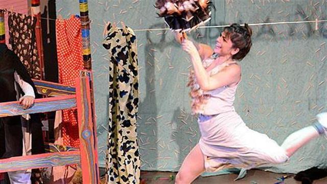 "Η Φάρμα του Διαδικτύου" στο Θέατρο Πέτρας