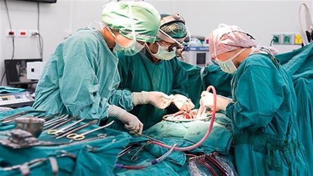 Παραμένουν οι λίστες αναμονής έως και δύο χρόνια για μεταμόσχευση νεφρού στο “Λαϊκό” νοσοκομείο