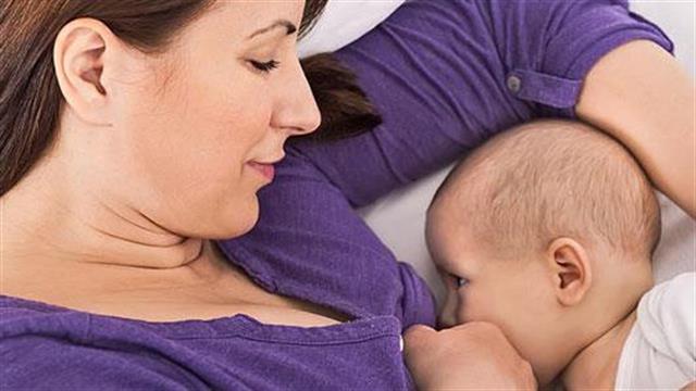 Ο θηλασμός προστατεύει τις γυναίκες από τον καρκίνο του ενδομητρίου