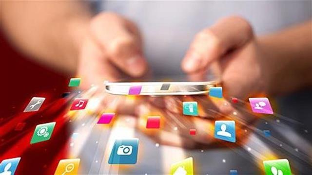 Πώς επηρεάζουν την ψυχική μας υγεία τα Social media;