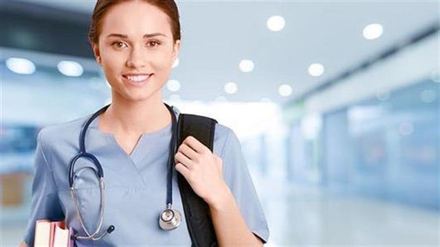 Από τα αμφιθέατρα η «πολιορκία» γιατρών από εταιρείες