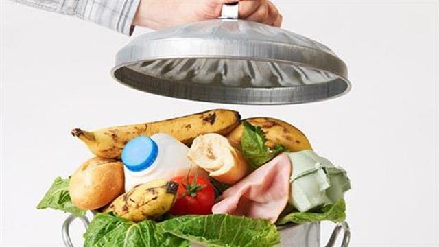 ΙΣΠ: Εκρηκτικός συνδυασμός ο καύσωνας και τα σκουπίδια