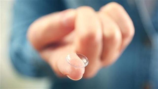 Φακοί επαφής: 6 στους 7 εφήβους κάνουν λάθη στη χρήση τους