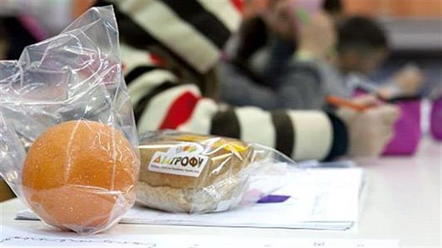 Ένα στα δύο παιδιά μέλη οικογενειών που αντιμετωπίζουν επισιτιστική ανασφάλεια