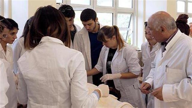 Κορωνίδες Φαρμακευτική και Ιατρική για το ΕΚΠΑ – Υψηλή κατάταξη σε διεθνείς αναλύσεις