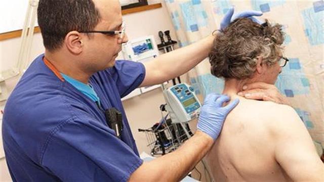 Διπλάσιοι Έλληνες υγειονομικοί εργάζονται στο βρετανικό σύστημα Υγείας στα χρόνια της κρίσης