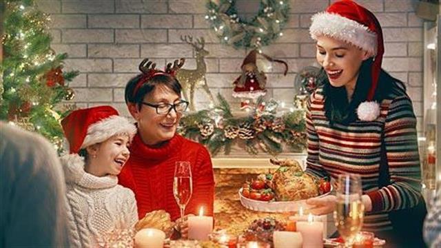 Πώς θα αποφύγω να πάρω κιλά στις γιορτές