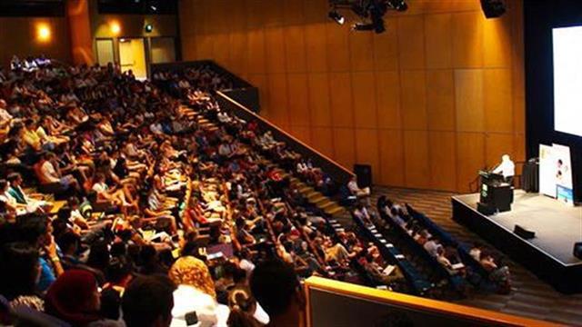 Αλλαγές σε ιατρική εκπαίδευση και συνέδρια