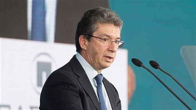 Η Παπαστράτος παίρνει θέση στο μέλλον