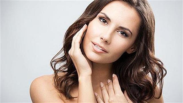 H Estee Lauder στηρίζει οικονομικά  τους εργαζόμενούς της που υιοθετούν παιδιά