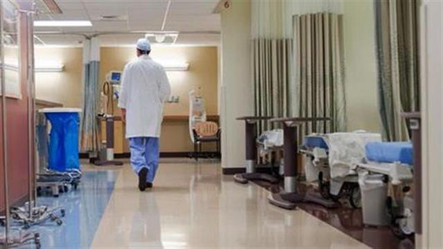 Λιγότερες ιδιωτικές κλινικές, με περισσότερες κλίνες ημέρας - Μειωμένοι γιατροί στα νοσοκομεία