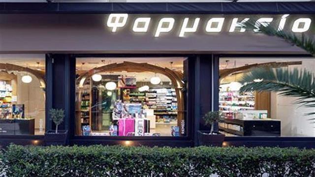 Ωράριο φαρμακείων: Δυσκολίες για τους πολίτες, γραφειοκρατία και ανασφάλεια για τους φαρμακοποιούς