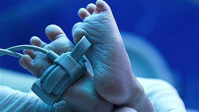 Τα μωρά κοιμούνται περισσότερο όταν λαμβάνουν στερεά τροφή