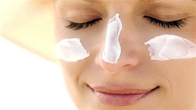 Πόση ποσότητα αντηλιακού χρειάζεται για αποτελεσματική προστασία;