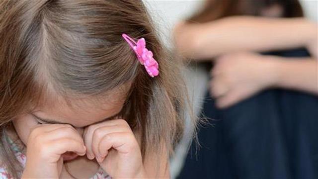 Η κατάθλιψη της μητέρας συνδέεται με στρες στα παιδιά της