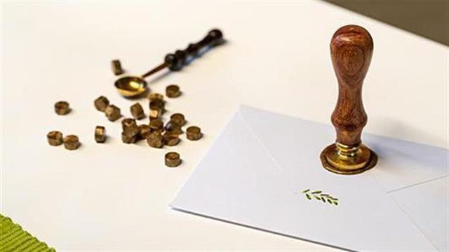 Από το βουλοκέρι...των φαρμακείων στο σήμερα