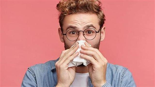 6 εκπληκτικά πράγματα που δεν γνωρίζατε για το φτέρνισμα