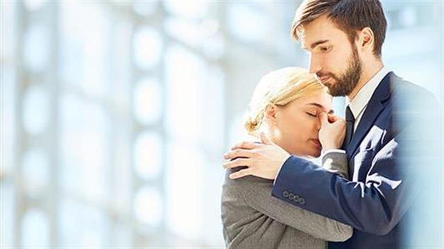 Αν αισθάνεστε στρες χρειάζεστε μια αγκαλιά