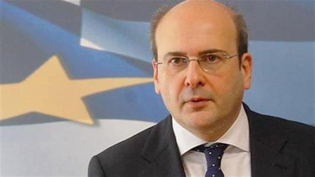 Μία αντιπαράθεση βγαλμένη από το παρελθόν: Φαρμακοποιοί κατά Χατζηδάκη για την απελευθέρωση