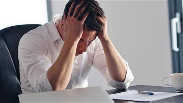 H εργασιακή ανασφάλεια μπορεί να βλάψει την καρδιά