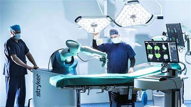 Το ΥΓΕΙΑ πρωτοπόρο και στον τομέα εκπαίδευσης ιατρών στη ρομποτική ορθοπαιδική χειρουργική