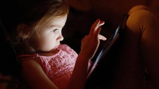 Μεγάλη έρευνα για τον εθισμό της μαθητικής κοινότητας στο διαδίκτυο