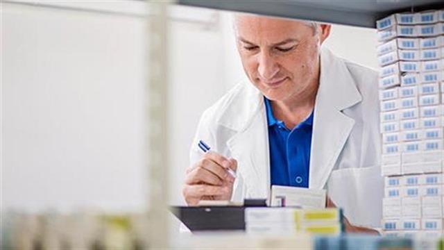 Εμπλοκή στην ανατιμολόγηση φαρμάκων - Αναστολή της διαδικασίας και αναβολή της παρουσίασης