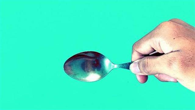 H αδύναμη λαβή δείχνει μειωμένες νοητικές ικανότητες στους ηλικιωμένους