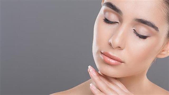 Δέρμα: Αναδόμηση μετά τις διακοπές με 3  αισθητικές θεραπείες