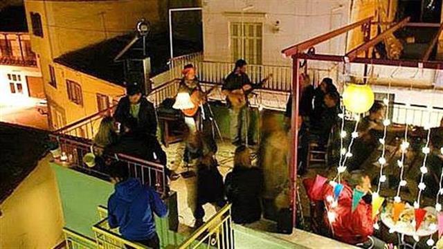 Πώς να κάνεις ένα τέλειο πάρτι στην ταράτσα