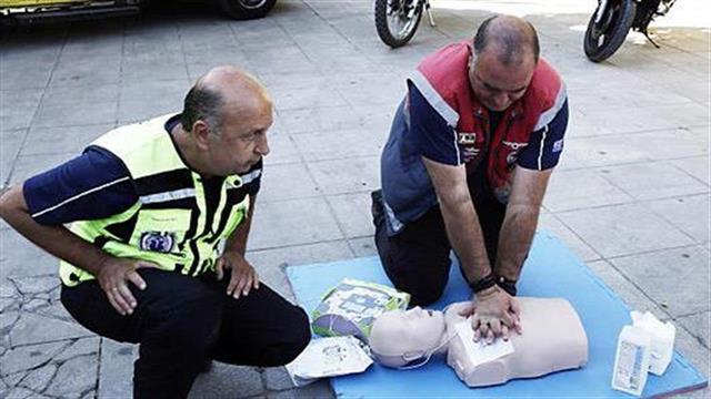 Δράση του ΕΚΑΒ και του υπουργείου Υγείας για την Παγκόσμια Ημέρα Πρώτων Βοηθειών