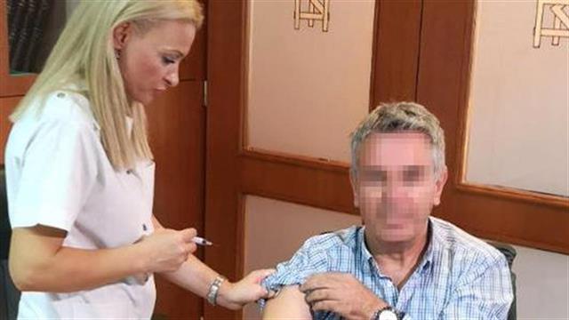 Τα μέλη του ΔΣ του Ιατρικού Συλλόγου Πειραιά εμβολιάστηκαν για τον ιό της γρίπης