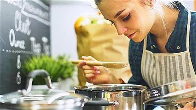 Σούπερ κόλπα που δεν ήξερες για το μαγείρεμα