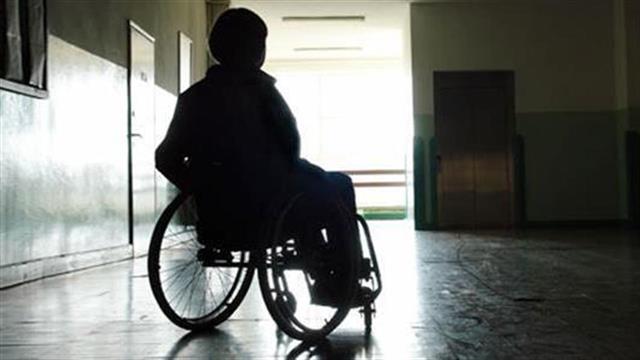 Στο περιθώριο οι Έλληνες με κινητικά προβλήματα - Αρνητικό ευρωπαϊκό ρεκόρ στις δυνατότητες επιβίωσης