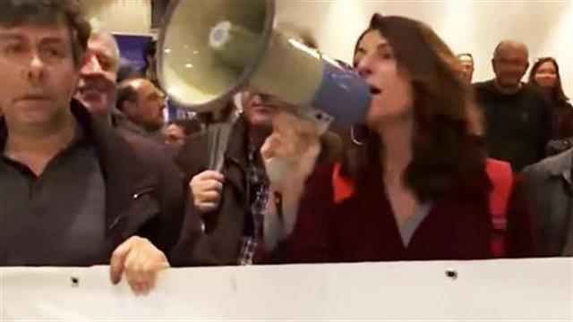 Επεισόδια, χημικά και διακοπή της ημερίδας για τις ΣΔΙΤ