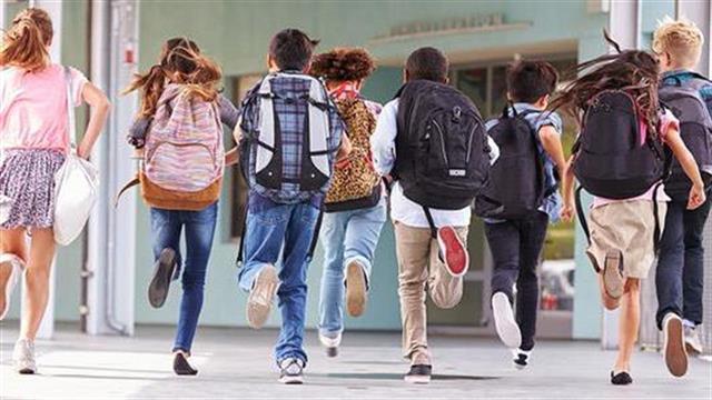 Σύσκεψη στον ΕΟΔΥ για τον κοροναϊό στα σχολεία