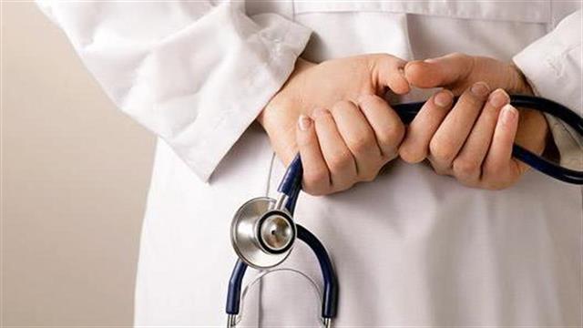 Οι υγειονομικοί φορείς ζητούν να μπει ένα τέλος στην ταλαιπωρία των μονοσυνταξιούχων